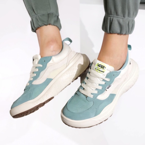 Vans UltraRange Sneakers - Picture 6 of 16